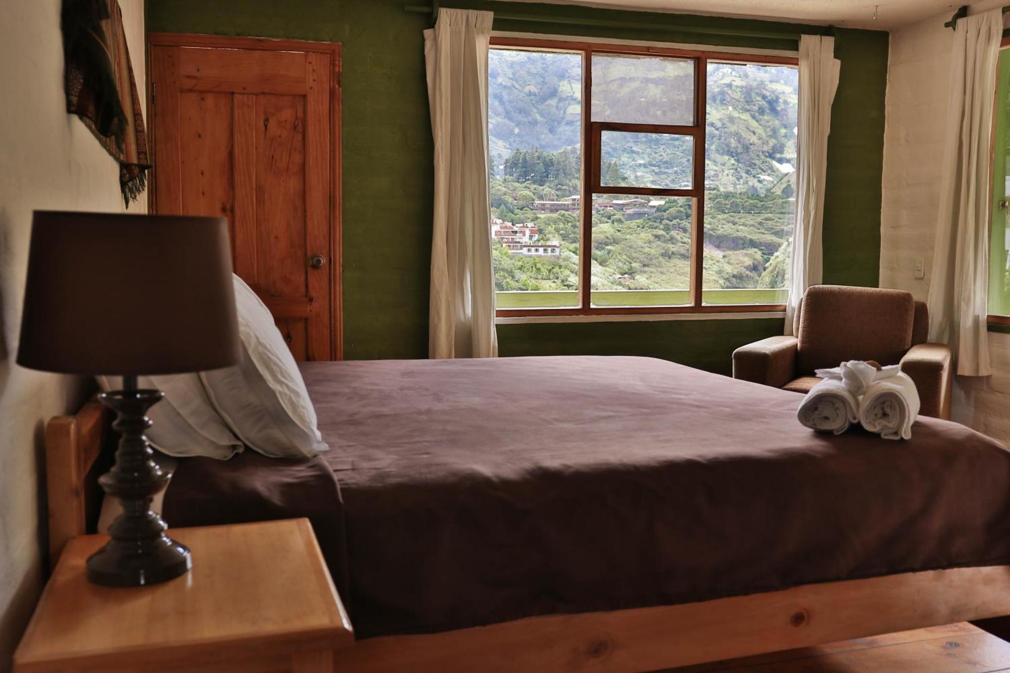 La Casa Verde Eco Guest House Banos  Room photo